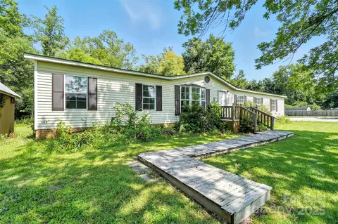 3165 Caratoke Hwy, Currituck, NC 27929