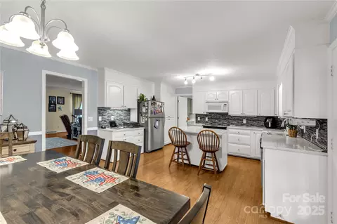 1162 E Doc Garris Rd, Lancaster, SC 29720 photo 9