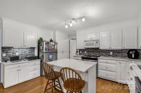 1162 E Doc Garris Rd, Lancaster, SC 29720 photo 10