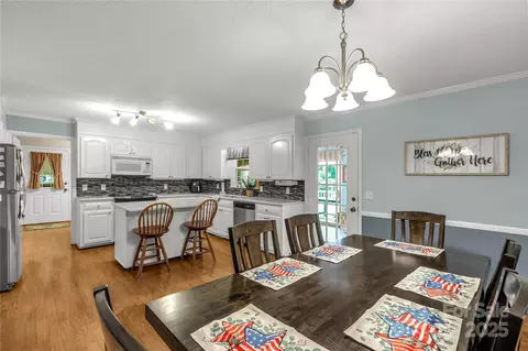 1162 E Doc Garris Rd, Lancaster, SC 29720 photo 8
