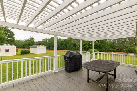 1162 E Doc Garris Rd, Lancaster, SC 29720 photo 25