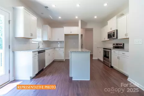 Kitchen - 524 Hullview Vis, Monroe, NC 28110 photo 3 of 3
