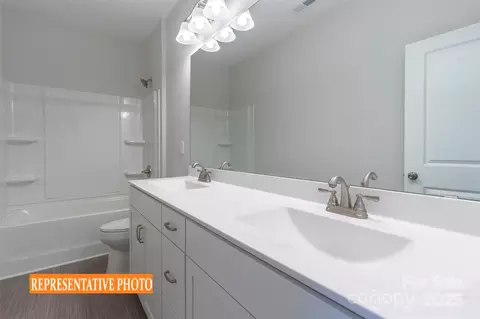 Bath - 524 Hullview Vis, Monroe, NC 28110 photo 2 of 2