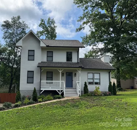 1256 Canseco Ln, Hickory, NC 28602