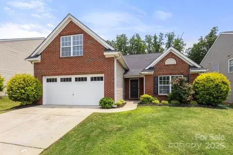 2448 Sweet Birch Ct, Gastonia, NC 28054