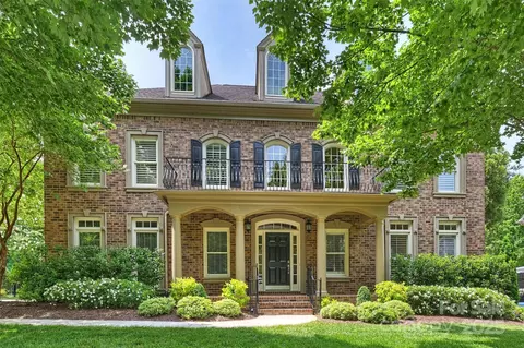 7319 Stonehaven Dr, Waxhaw, NC 28173