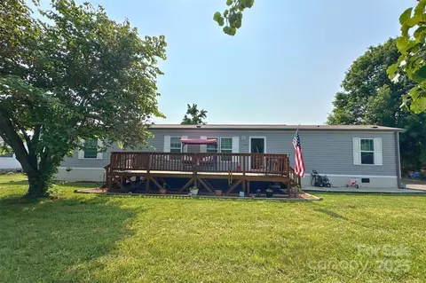2449 Leonhardt Rd, Cherryville, NC 28021
