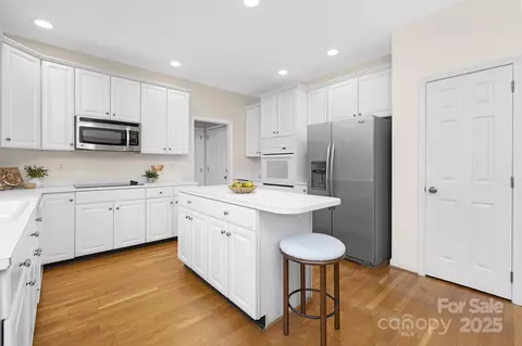 Kitchen - 765 Portpatrick Pl, Fort Mill, SC 29708 photo 1 of 5