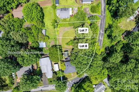 113 4th 8 St #8, Black Mountain, NC 28711