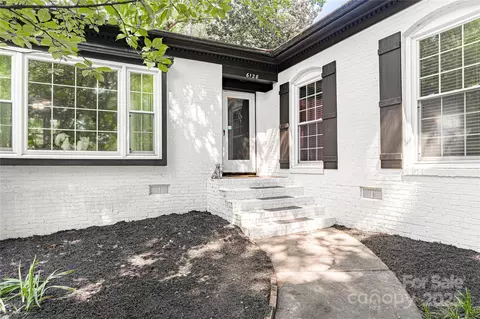 6128 Coatbridge Ln, Charlotte, NC 28212