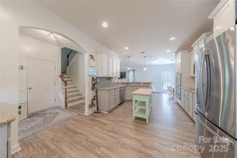 Entry Way - 516 Fair Oaks Dr, Fort Mill, SC 29708 photo 2 of 4