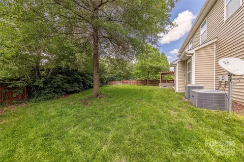 Exterior - 516 Fair Oaks Dr, Fort Mill, SC 29708 photo 3 of 3
