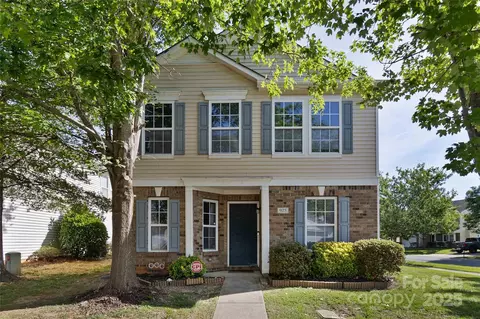 925 Skywatch Ln, Monroe, NC 28112