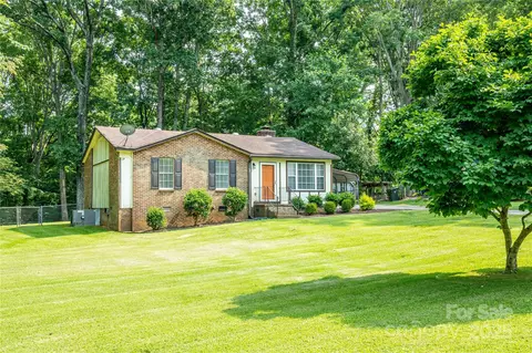214 Cottage Pl, York, SC 29745