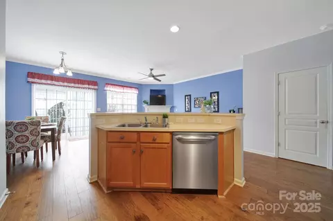 635 Brickdust Ct, Fort Mill, SC 29708 photo 8