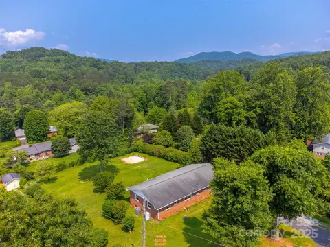View/Area - 191 Rolling Green Dr, Sylva, NC 28779 photo 2 of 3