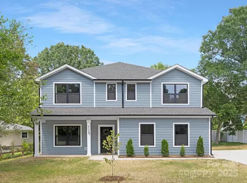 428 Clay St, Mooresville, NC 28115