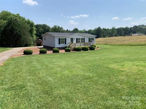 6219 Heavner Rd, Vale, NC 28168