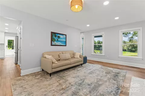 18733 Bluff Point Rd, Cornelius, NC 28031 photo 19
