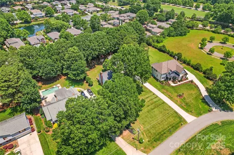 18733 Bluff Point Rd, Cornelius, NC 28031 photo 44