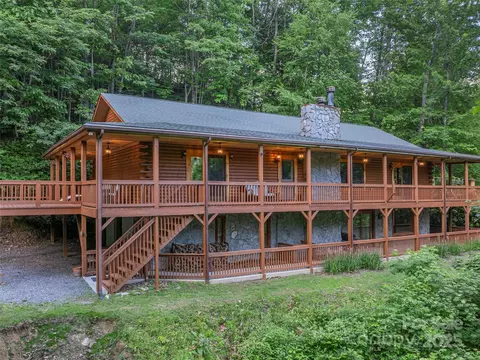 47 Tammy Dr, Maggie Valley, NC 28751