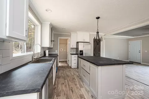 Kitchen - 122 River Ridge Ln, Hickory, NC 28601 photo 1 of 2