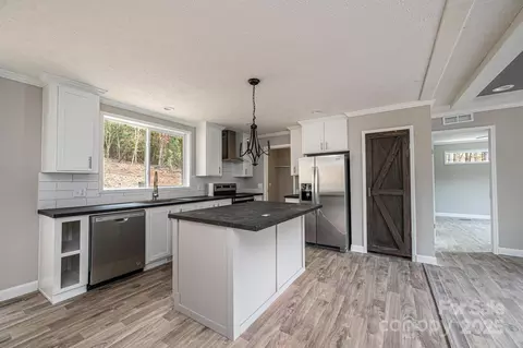 Kitchen - 122 River Ridge Ln, Hickory, NC 28601 photo 2 of 2