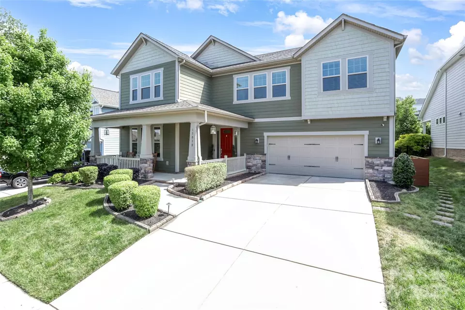 Exterior - 15018 Marymont Ave, Huntersville, NC 28078 photo 1 of 10