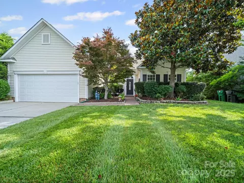 11909 Creek Turn Dr, Charlotte, NC 28278