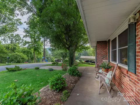 Exterior - 151 Ingram Loop, Clyde, NC 28721 photo 3 of 6