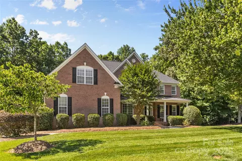 1336 Dobson Dr, Waxhaw, NC 28173