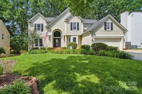 12712 Hollyhock Ln, Huntersville, NC 28078