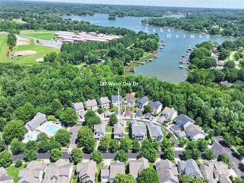 187 Water Oak Dr, Mooresville, NC 28117