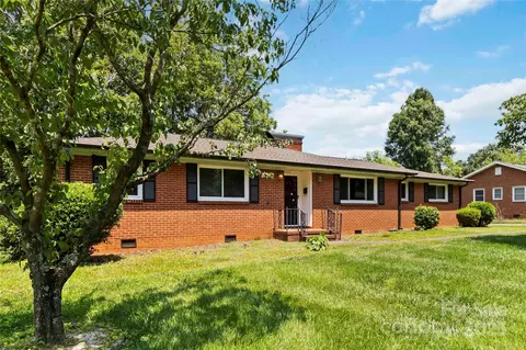5111 Tewkesbury Rd, Charlotte, NC 28269