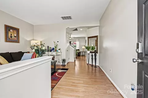 8002 Mariners Pointe Cir, Denver, NC 28037 photo 6