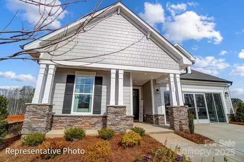 1432 Ardmore Dr, Sherrills Ford, NC 28673