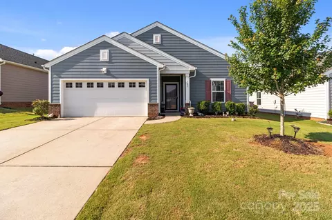 185 Willow Valley Dr, Mooresville, NC 28115