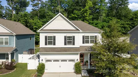 229 Cramerton Mills Pkwy, Cramerton, NC 28032
