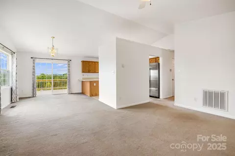 87 Collins Rd, Marshall, NC 28753 photo 12