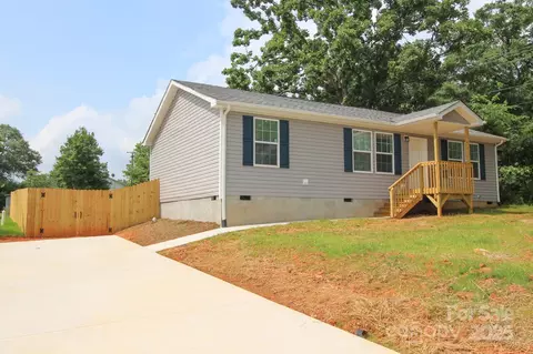 205 Church St, Morganton, NC 28655