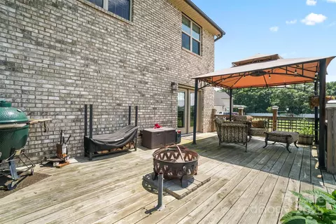 Exterior - 3340 Emerald Pointe Ct, Monroe, NC 28110 photo 6 of 9