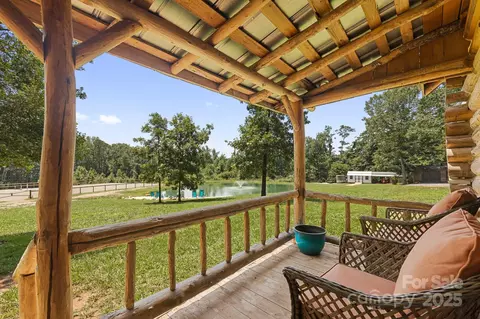 Exterior - 2932 Rant Drum Rd, Maiden, NC 28650 photo 4 of 9