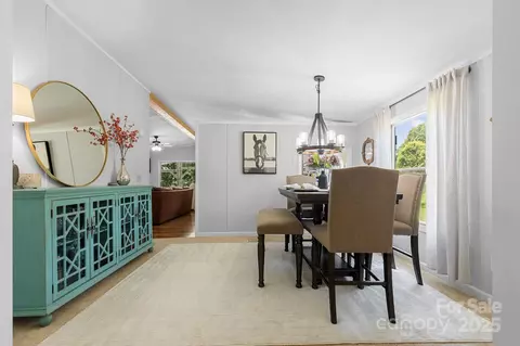 Dining - 2932 Rant Drum Rd, Maiden, NC 28650 photo 2 of 2
