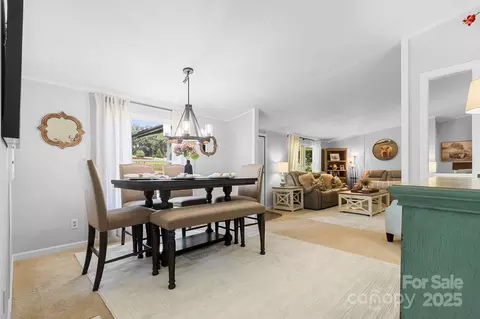 Dining - 2932 Rant Drum Rd, Maiden, NC 28650 photo 1 of 2