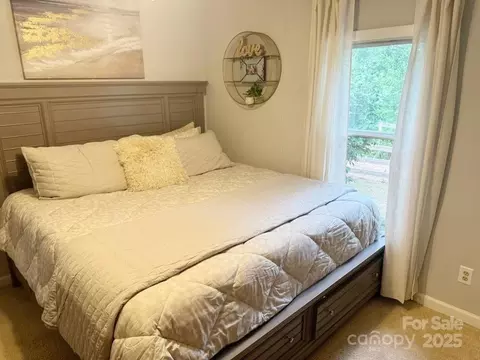 Bedroom - 2932 Rant Drum Rd, Maiden, NC 28650 photo 4 of 4