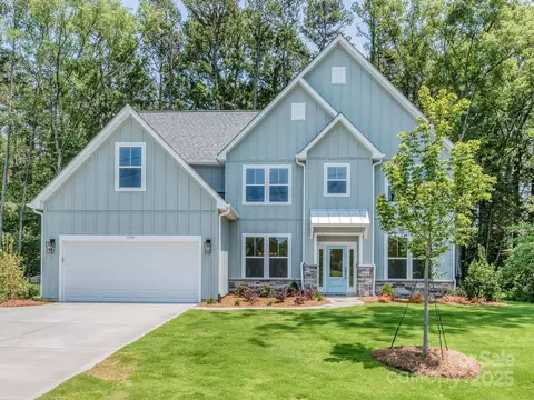 7108 Hambright Rd, Huntersville, NC 28078