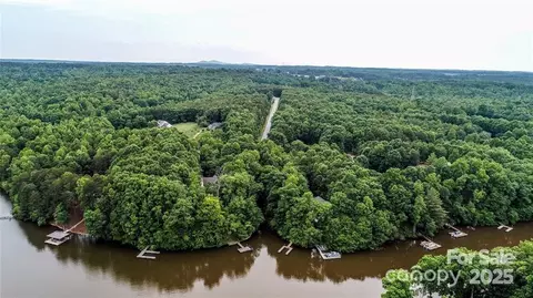 7668 Long Bay Pkwy, Catawba, NC 28609