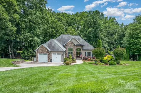 145 Waterwood Dr, Shelby, NC 28150
