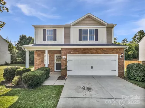 108 Greenway View Ct, Mount Holly, NC 28120