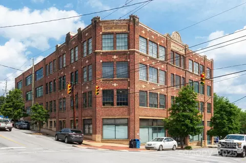 100 Coxe 309 Ave #309, Asheville, NC 28801